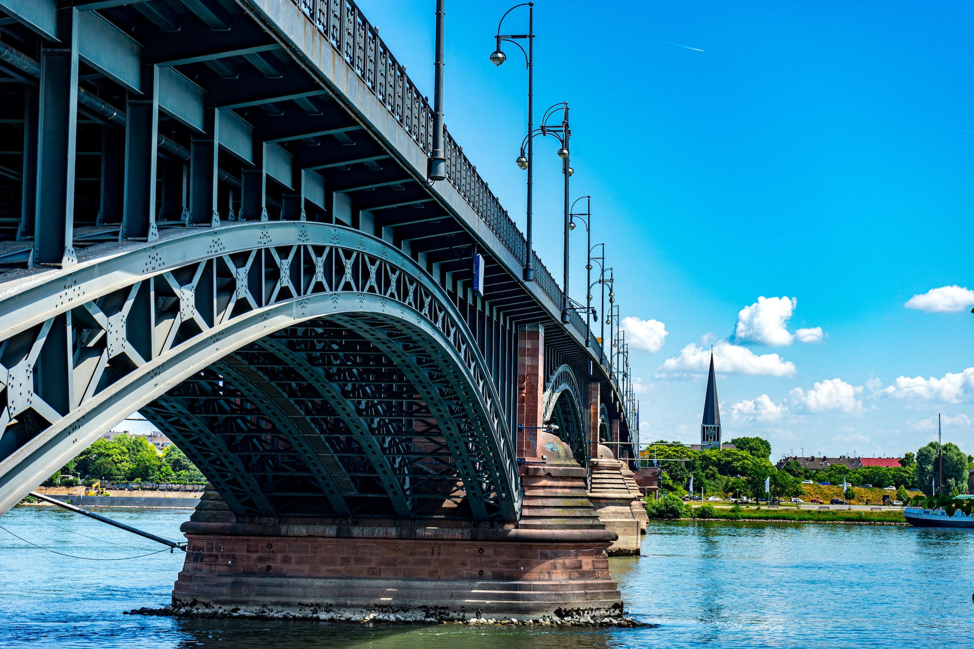 Beautiful low angle shot of Theodor Heuss bridge in Wiesbaden, Germany
